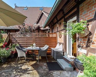 Ruhiger Aufenthalt in der Naehe von Rostock - Kritzmow - Patio