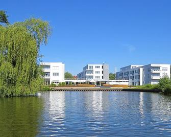 Prima Inn Ferienwohnungen Seetor Residenz - Нойруппін - Будівля