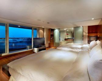Spa Home Luxury Hotel - Yuchi Township - Schlafzimmer