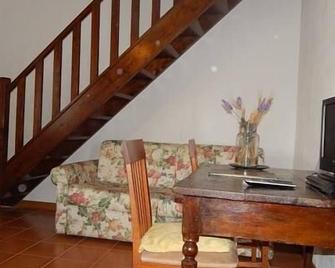 2 rooms apartment for 4 people in the countryside close to Siena - Siena - Wohnzimmer