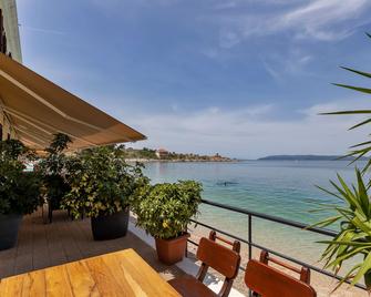 Beach rooms Riviera - Makarska - Balcón
