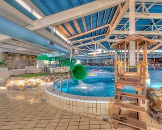 Luxurious Villa With Pool and Sauna - Weert - Pool