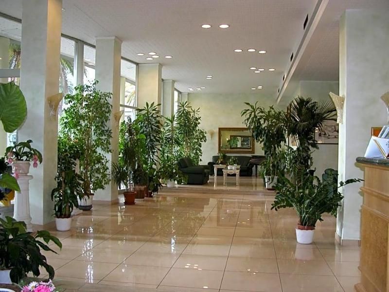 هوتل كالابريزي