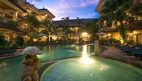 Parigata Resort & Spa - Chse Certified - Denpasar - Bể bơi