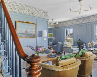 Atlantic Inn - Block Island - Dining room
