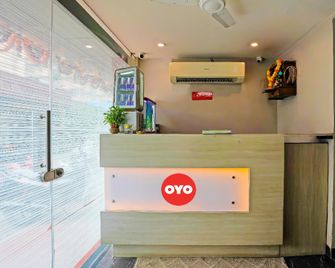 Hotel O Homestay Andheri East - Powai - Recepción