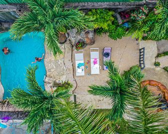 Poshtel Arenal - La Fortuna - Pool