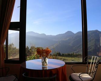 -4,Chingjing 4pax Violet - Ren-ai Township - Balcon