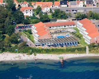 4 person holiday home on a holiday park in Faaborg - Faaborg - Gebäude