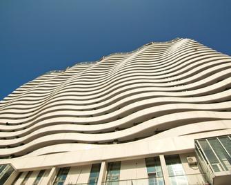 Sky Inn Batumi - Batum - Edificio