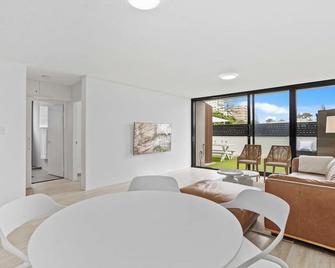 Very Very Burleigh - Burleigh Heads - Dining room