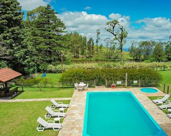 Hotel Bangalôs da Serra - Gramado - Pool