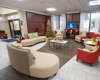 Clarion Hotel Detroit Metro Airport - Romulus