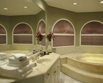 Cornerstone Bed And Breakfast - Revelstoke - Spa