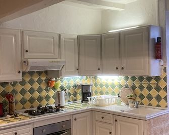 Fisherman`s Cottage - Mortagne-sur-Gironde - Cuisine