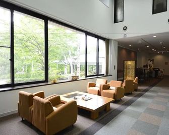 Hotel Colosseum Inn Tateshina - Tateshina - Лоббі