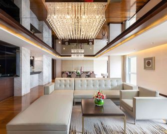 Novotel Yangon Max - Rangoon - Salon