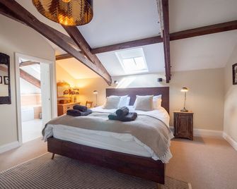 Spacious South Devon barn - large garden, stunning beaches, perfect for families - Chillington - Bedroom