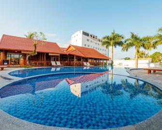 Suncosy Central Phu Quoc Resort - Phu Quoc - Pool
