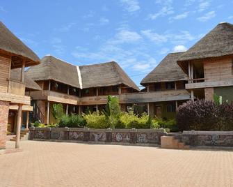 Unik Hotel Limited - Kampala - Building