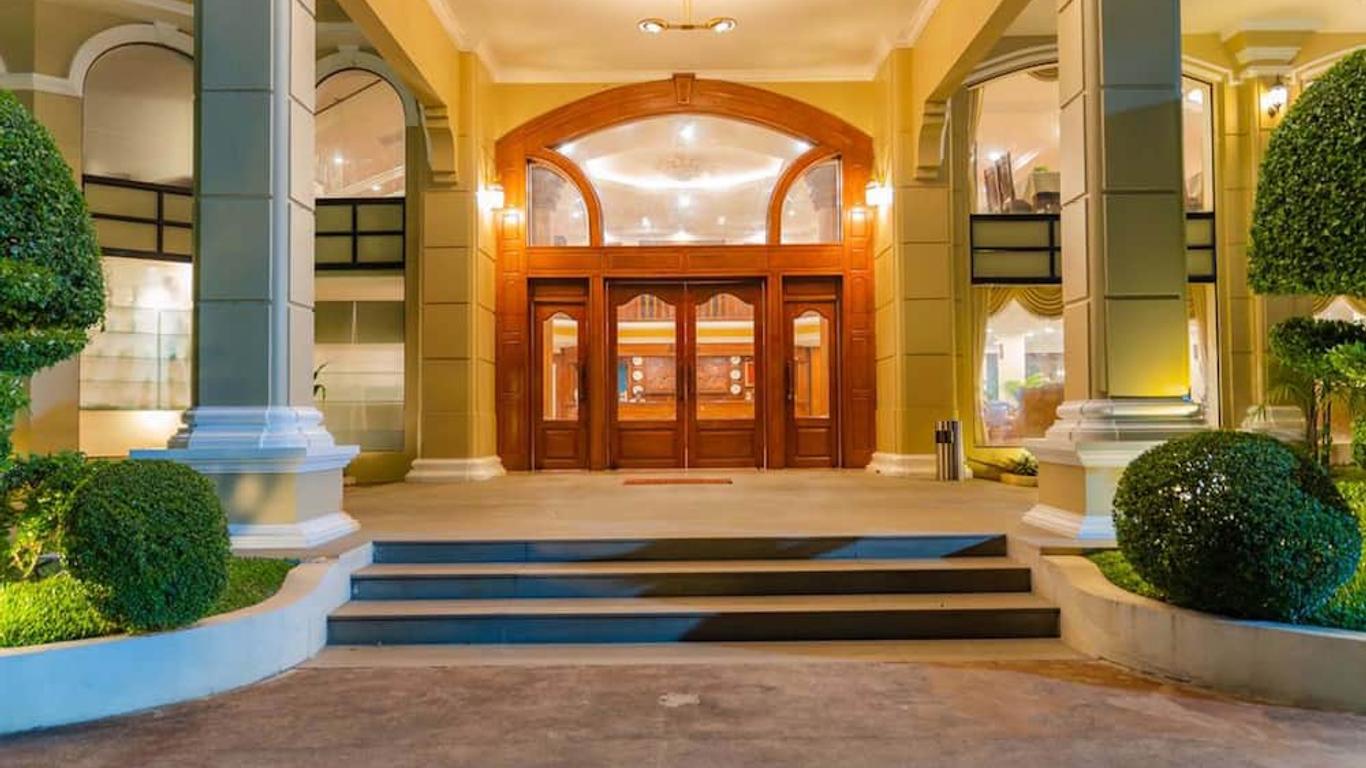 Monoreach Angkor Hotel