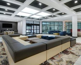 Crowne Plaza Auburn Hills By IHG - Auburn Hills - Area lounge