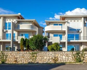 Royal Villas - Dobra Voda - Edifício