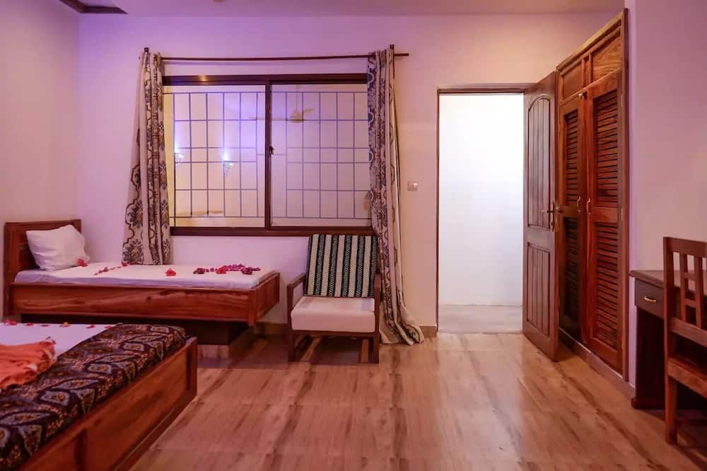 Spacious Triple Room no3 in Nungwi near the beach - Nungwi - Habitación