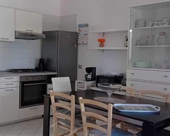 Casa Stintino, vicino spiaggia La Pelosa - Stintino - Cuisine