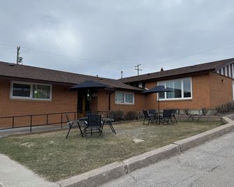 Lake-Vu Motel - Kenora - Building
