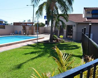 Alabaster Motor Inn - Taree - Piscina