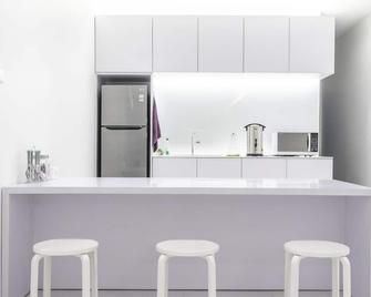 Uno Capsule Hostel - Medan - Cocina