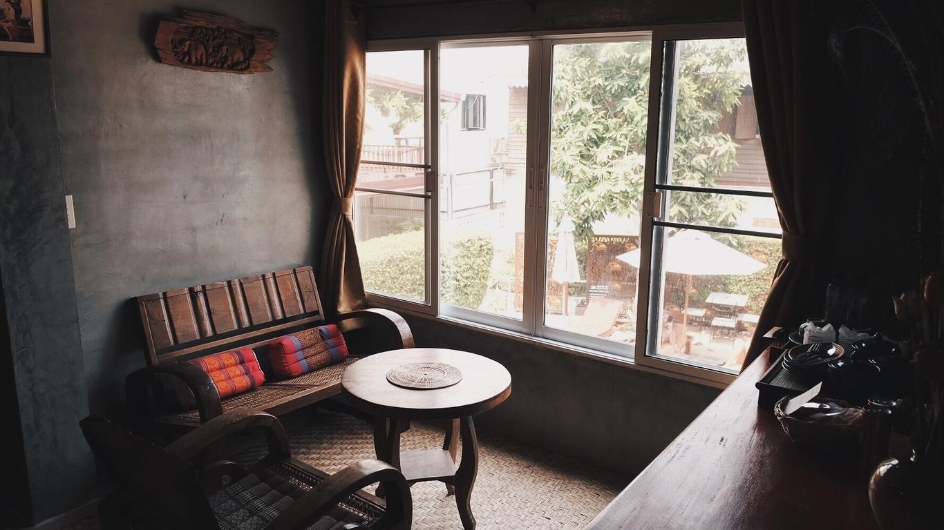 Buri Gallery House