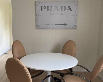 2-bedroom condo in Lake City with WiFi, AC - Lake City - Dining room