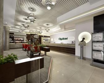 City Hotel - Bydgoszcz - Front desk