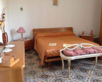 Dimora Benedetta - Bari - Habitación