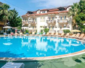 Metin Hotel - Dalyan (Mugla) - Pileta