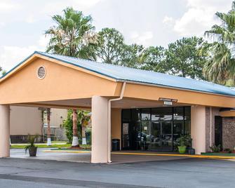 Quality Inn Hinesville - Fort Stewart Area - Hinesville - Rakennus