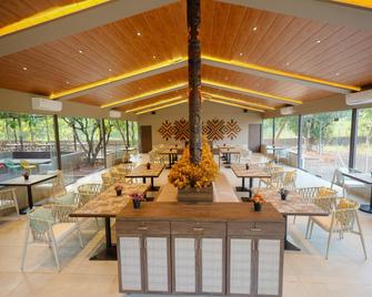 Tiki Farms - Karjat - Restaurant