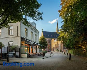 Hotel Restaurant Café Parkzicht - Roermond - Gebouw