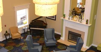 Holiday Inn Express & Suites Bloomington - Normal, An Ihg Hotel - Normal