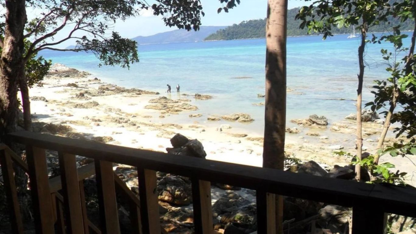 Lipe Sunset Beach Resort