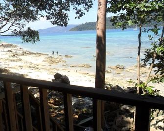 Lipe Sunset Beach Resort - Ko Lipe - Balcón