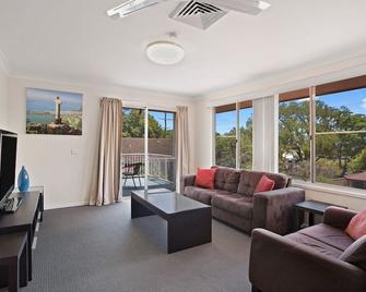 Clifford Park Holiday Motor Inn - Toowoomba - Living room