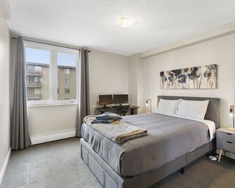 Newly Renovated 2 Bedroom Downtown Saskatoon Condo - Saskatoon - Sypialnia