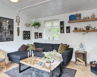 4 person holiday home in Helsinge-By Traum - Helsinge - Living room