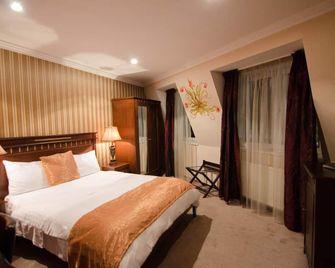 Hotel Boutique Monaco - Bucharest - Bedroom