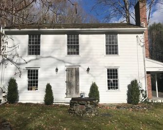 Historic Country Retreat in Litchfield County - Woodbury - Building