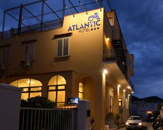 Albergo Atlantic - Ischia - Building