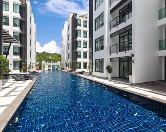 The Regent Resort Phuket Kamala Beach - Kamala - Piscina